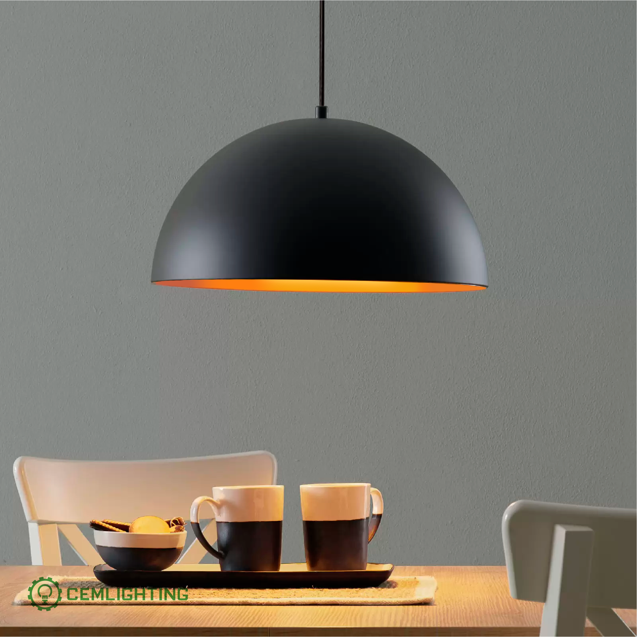 LUMINARIA COLGANTE KENIA NEGRO CON DORADO