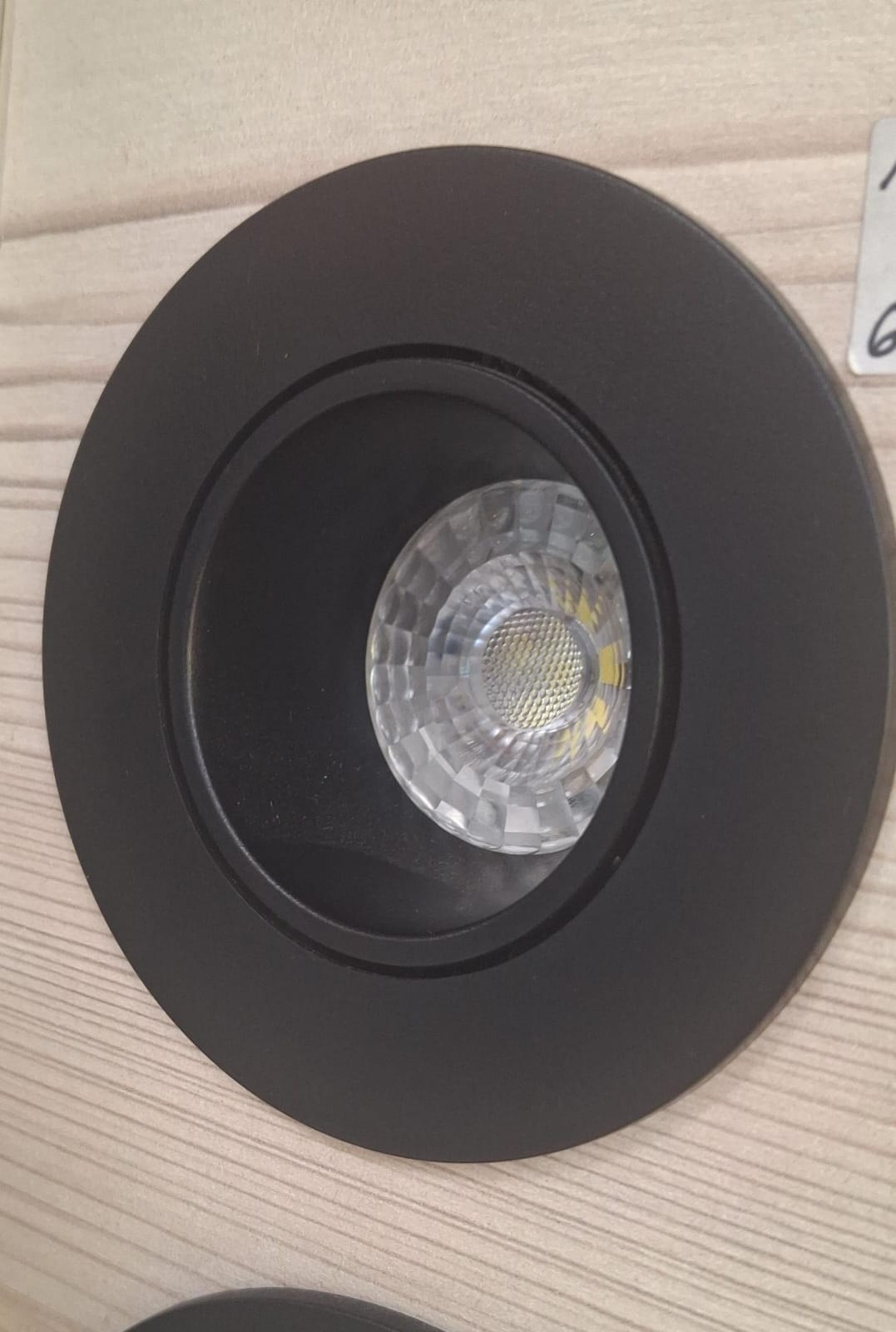 SPOT DICROICO RECESADO 10904 COLOR NEGRO LEDS 360