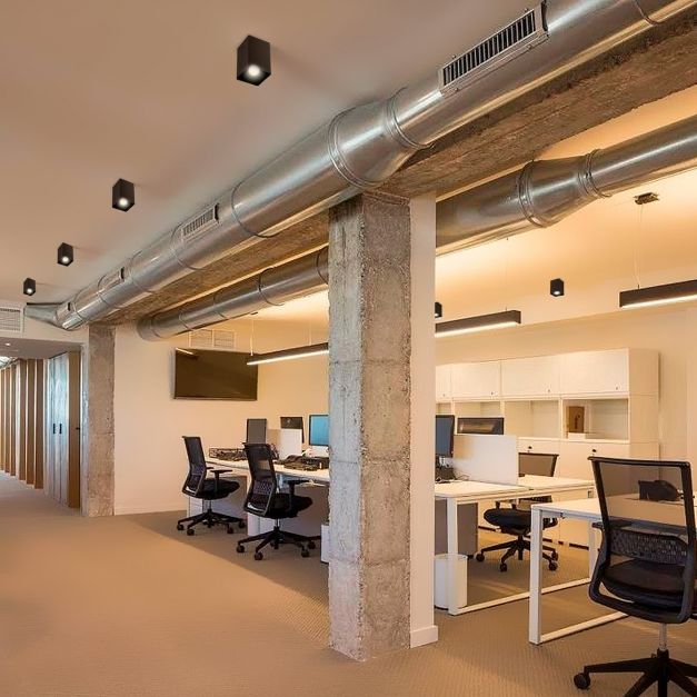 SPOT ADOSADO CUADRADO GU10 COLOR NEGRO