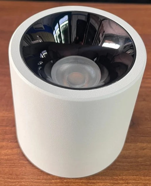 SPOT ADOSADO BARREL VEO BASE BLANCA 10W LUZ CALIDA DECORLUZ