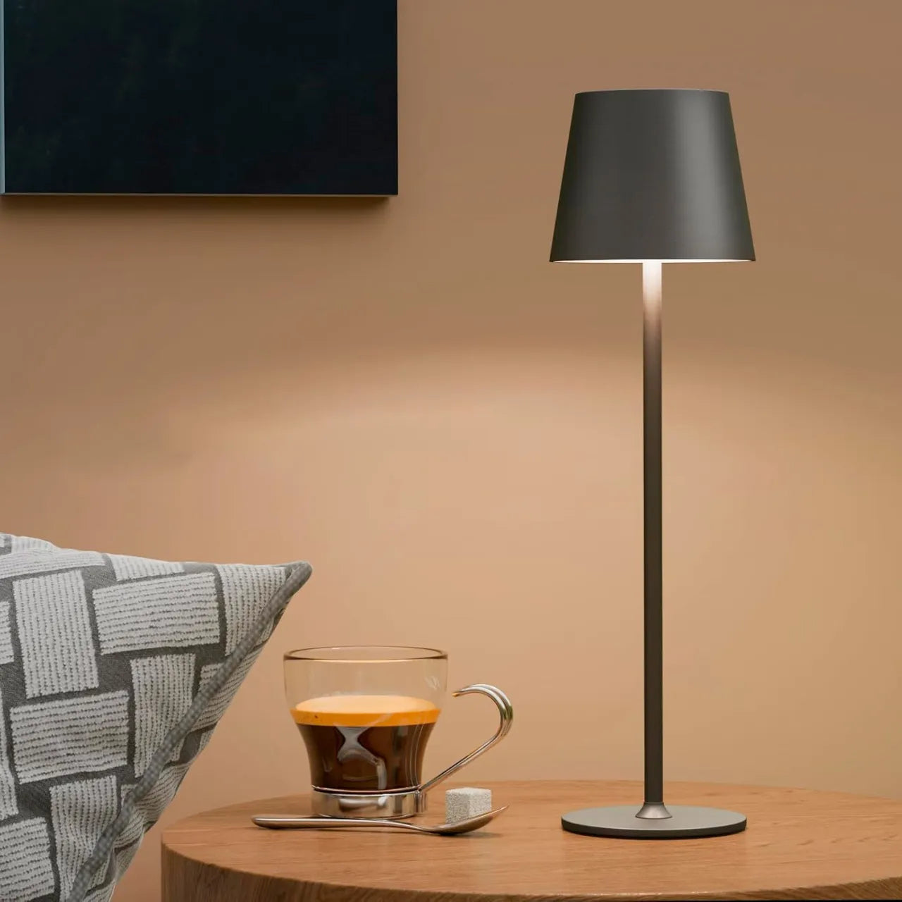 LAMPARA DE MESA LED 5W COLOR NEGRO